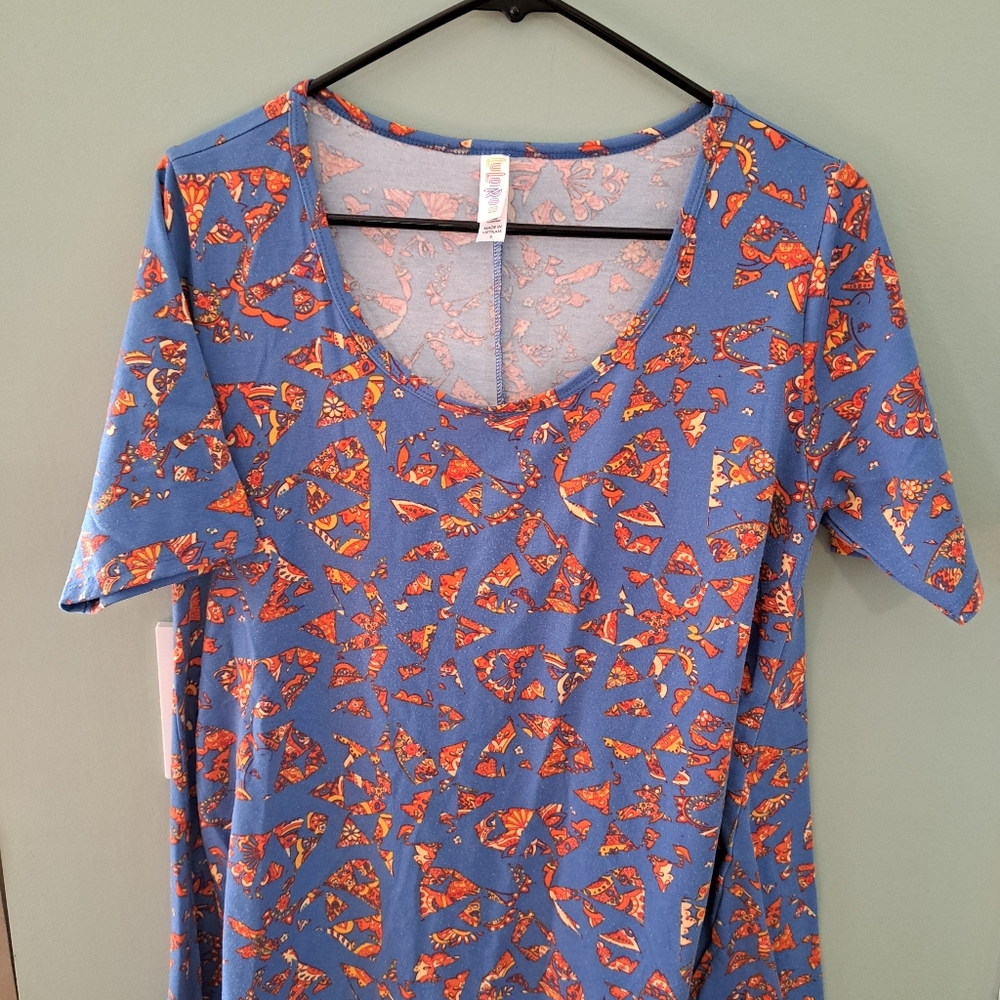 Top - Picture 2 of 3